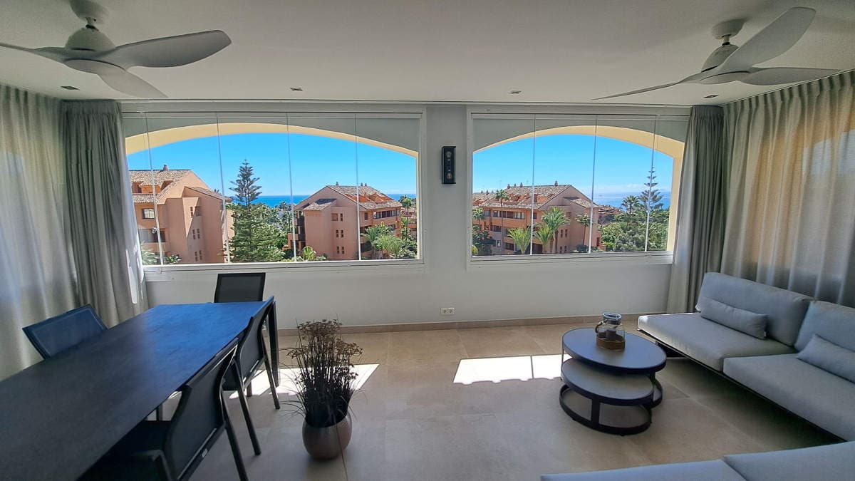 Penthouse Renovation with Mediterranean Views, Bahía de Marbella 4